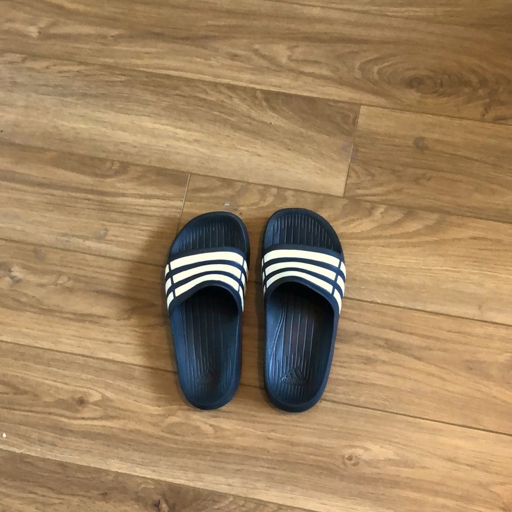 Black and white slides